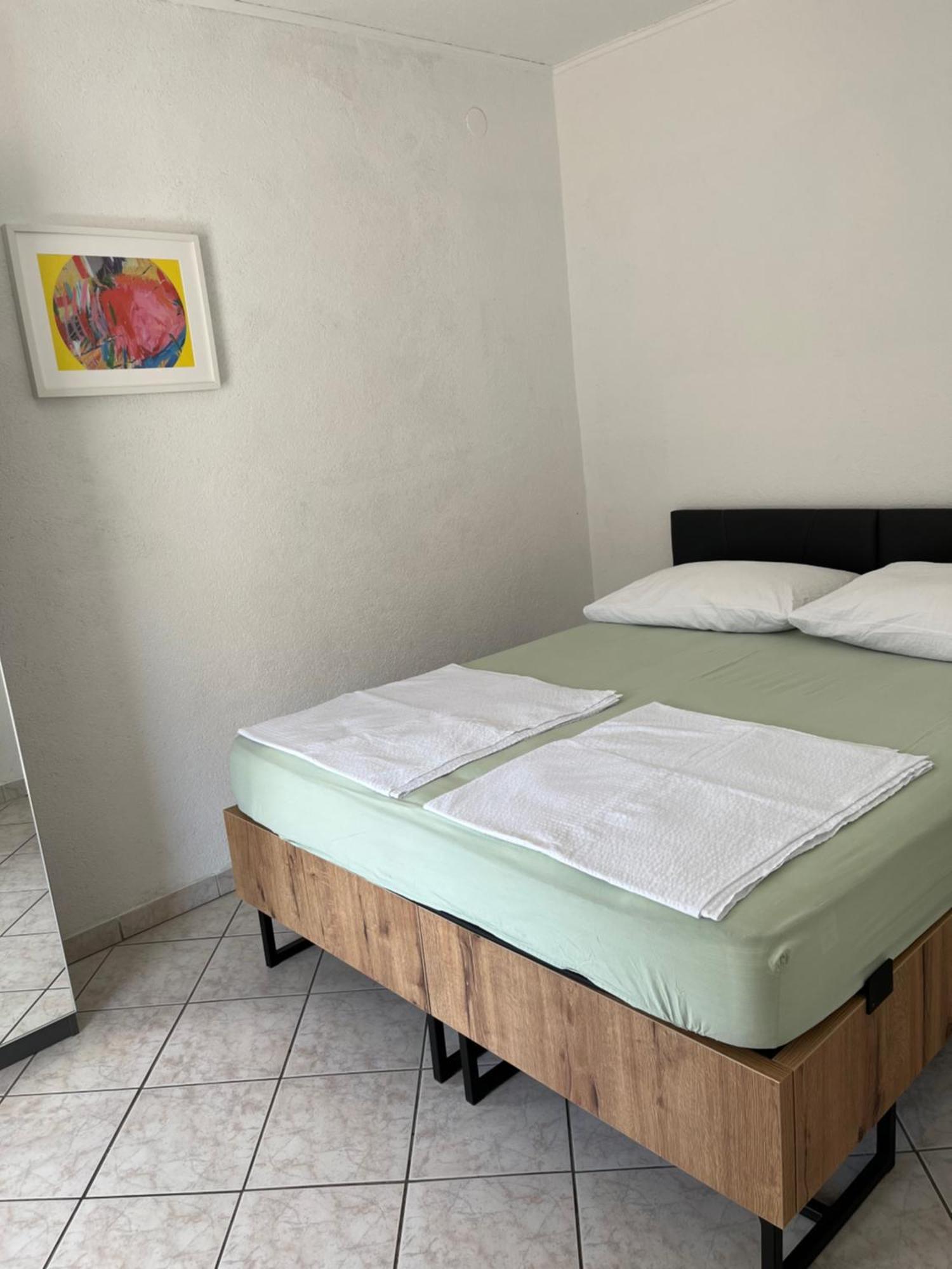 Apartmani Mlinar-One Bedroom Seaview Grebastica Exterior photo